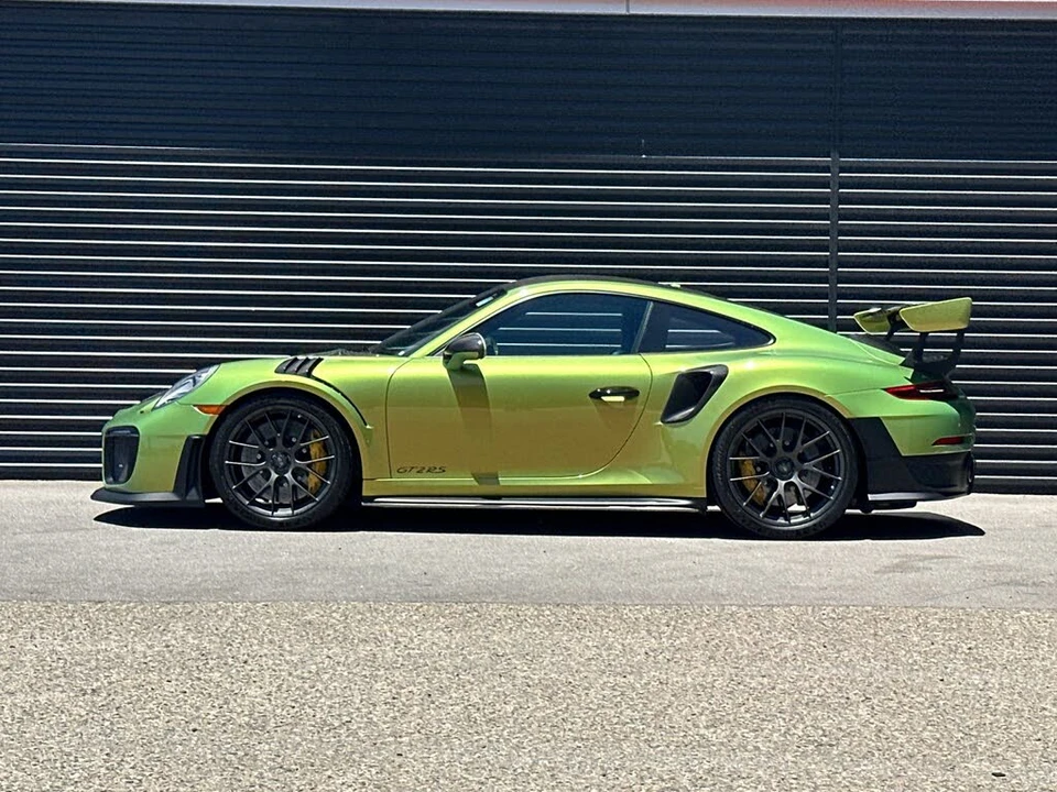 2019 Porsche 991 GT2 RS - Image 2 of 31