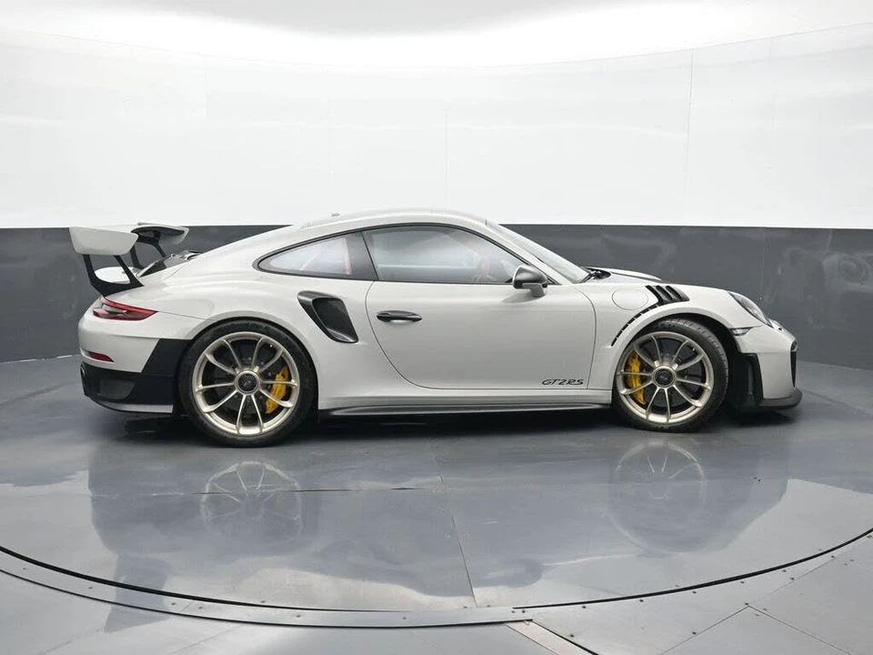 2019 Porsche 991 GT2 RS - Image 24 of 31
