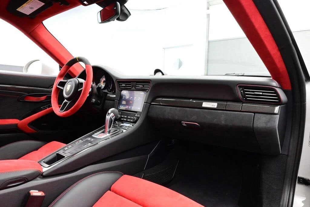 2019 Porsche 991 GT2 RS - Image 18 of 31