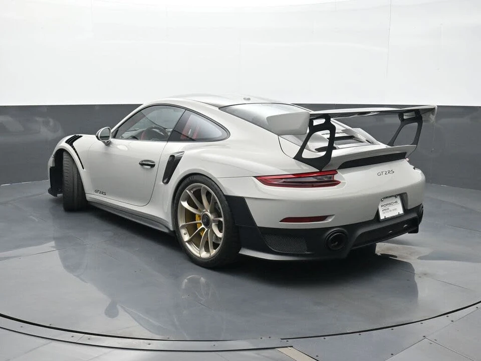 2019 Porsche 991 GT2 RS - Image 3 of 31