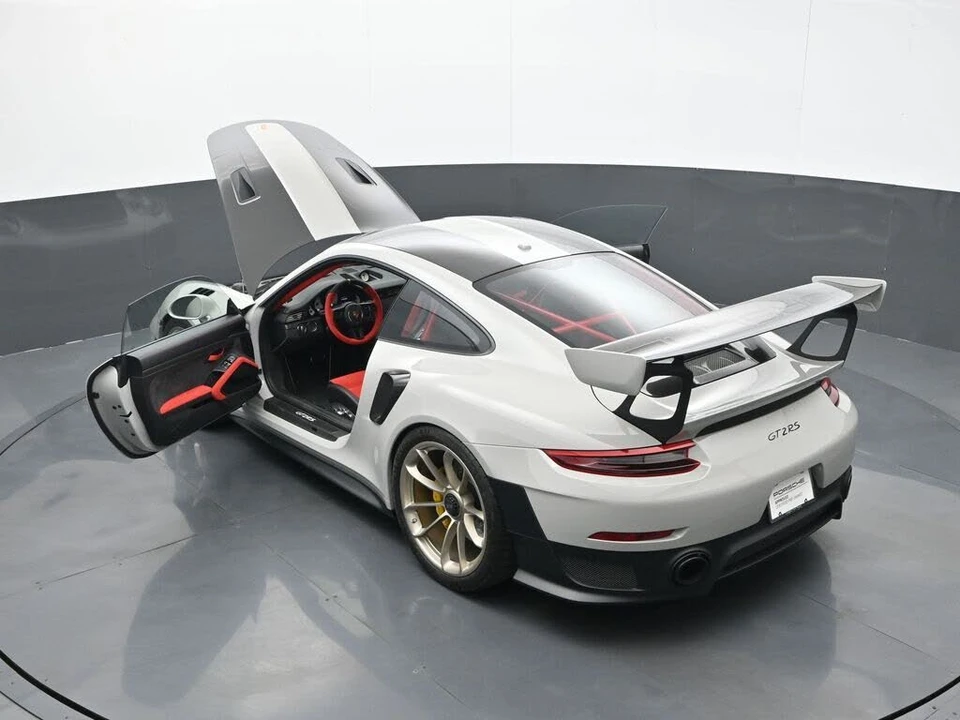 2019 Porsche 991 GT2 RS - Image 29 of 31