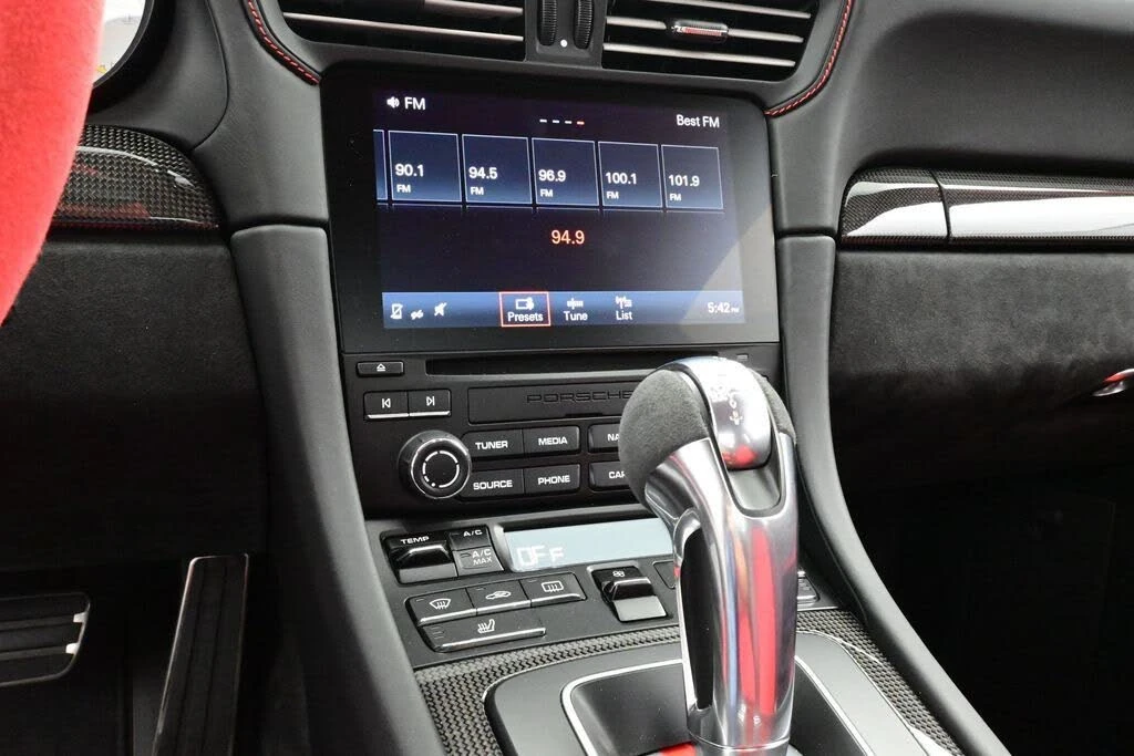 2019 Porsche 991 GT2 RS - Image 11 of 31