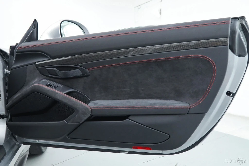 2019 Porsche 991 GT2 RS - Image 19 of 21