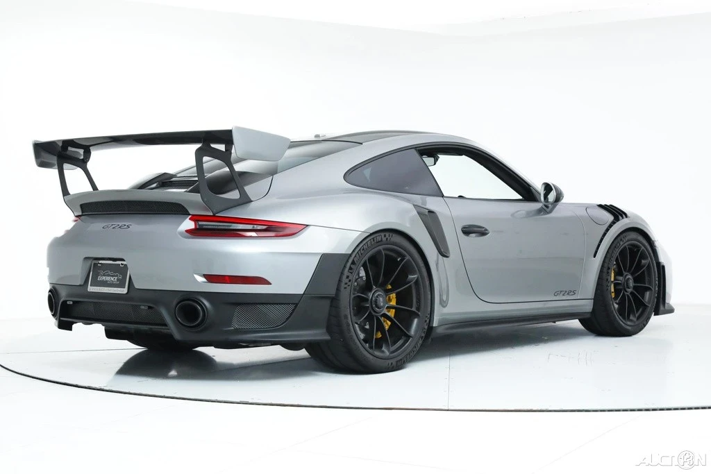 2019 Porsche 991 GT2 RS - Image 3 of 21