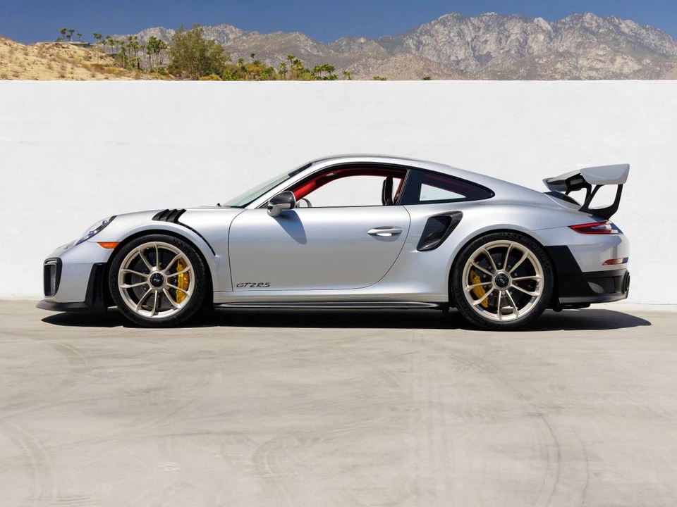 2019 Porsche 991 GT2 RS - Image 2 of 5