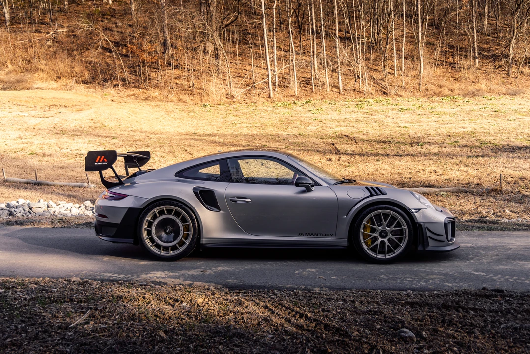 2019 Porsche 991 GT2 RS - Image 14 of 31