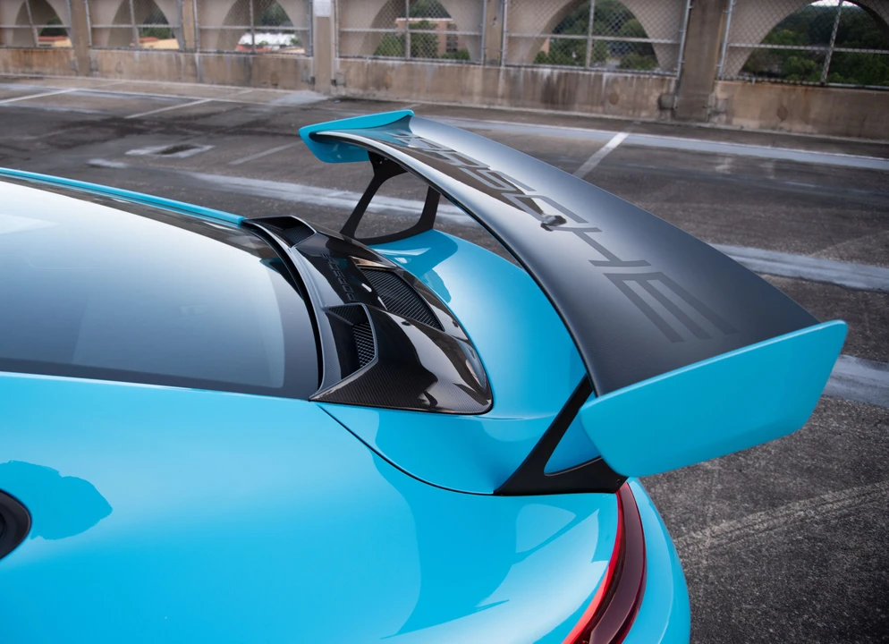 2019 Aston Martin Lagonda - Image 25 of 27