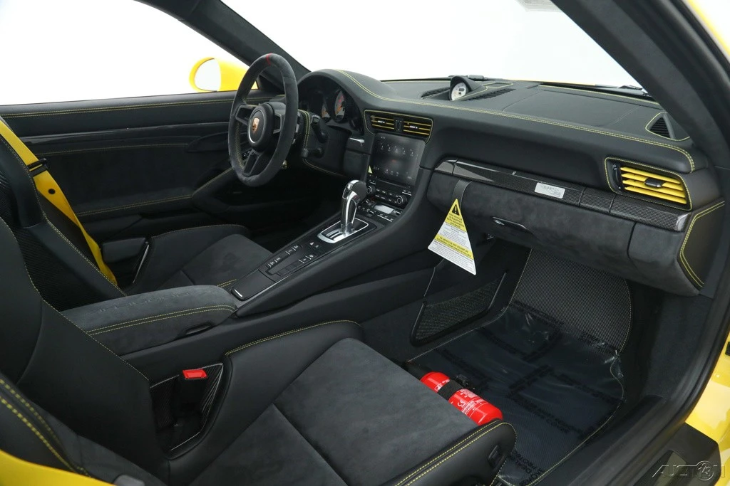 2019 Porsche 991 GT2 RS - Image 18 of 21