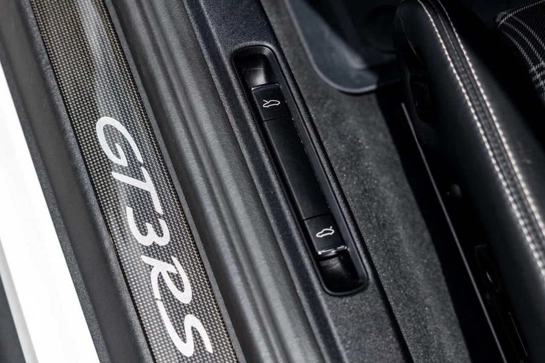 2019 Porsche 991 GT3 RS - Image 26 of 31