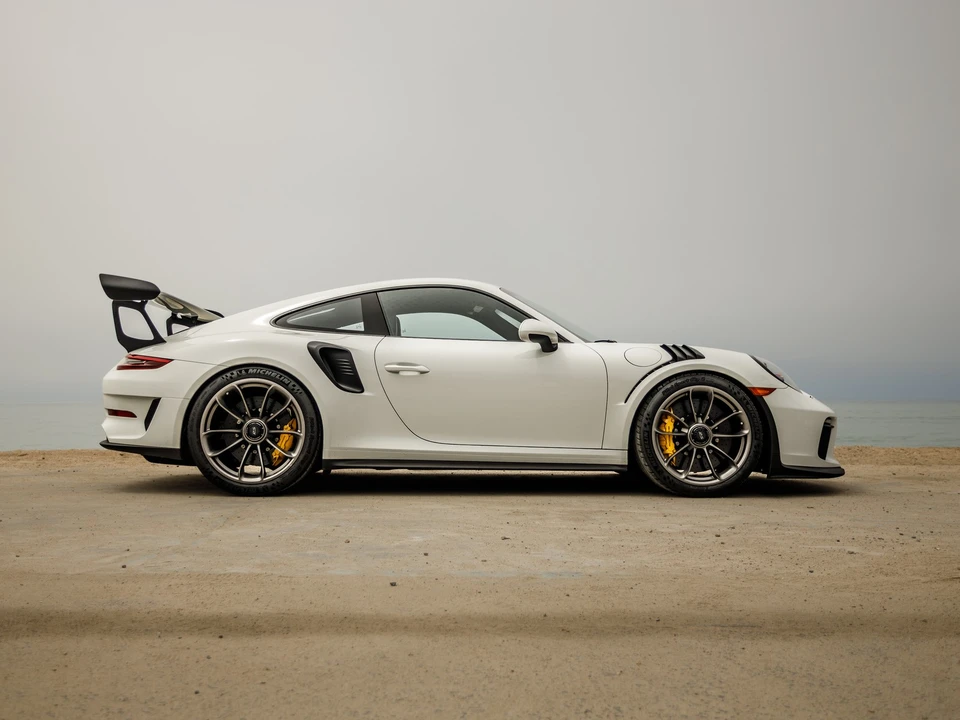 2019 Porsche 991 GT3 RS - Image 3 of 20