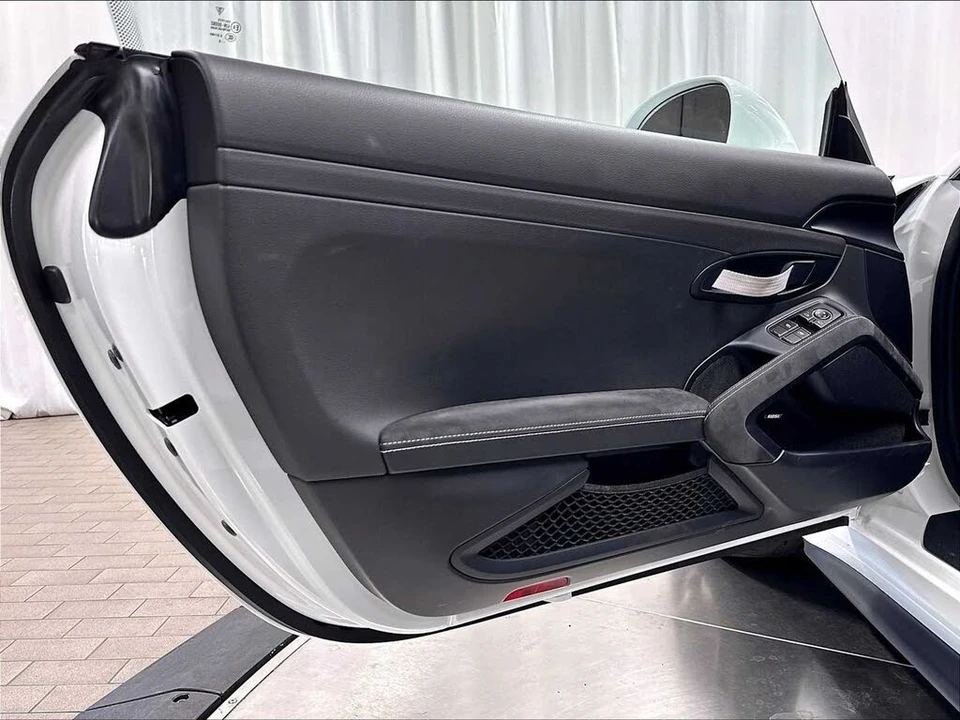2019 Porsche 991 GT3 RS - Image 23 of 31