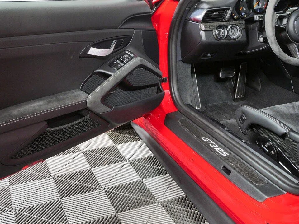 2019 Porsche 991 GT3 RS - Image 8 of 31