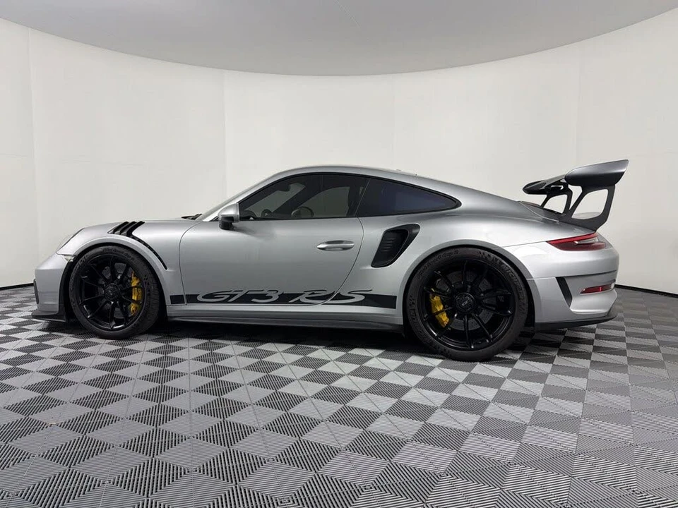 2019 Porsche 991 GT3 RS - Image 2 of 28
