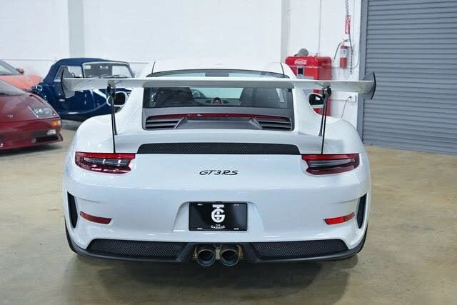 2019 Porsche 991 GT3 RS - Image 17 of 31