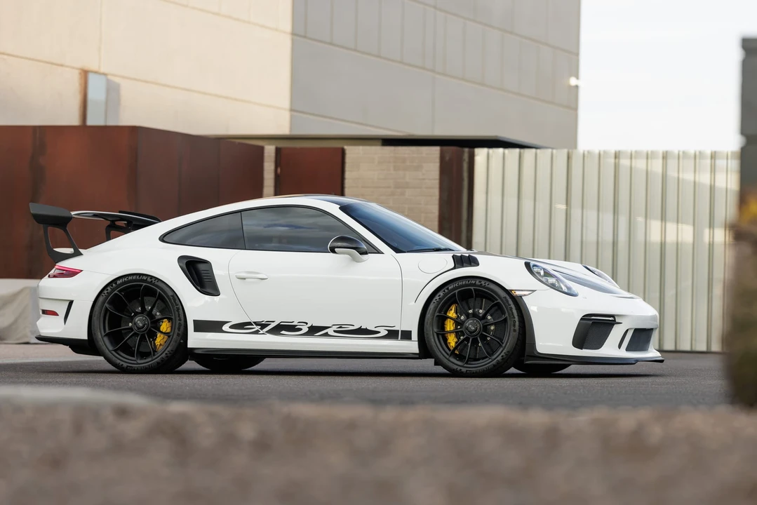 2019 Porsche 991 GT3 RS - Image 11 of 31