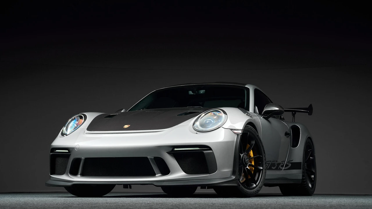 2019 Porsche 991 GT3 RS - Image 2 of 31