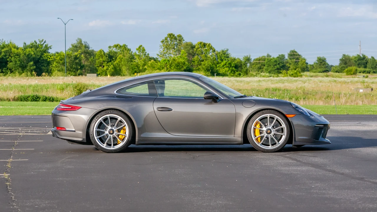2019 Porsche 991 GT3 Touring - Image 4 of 31