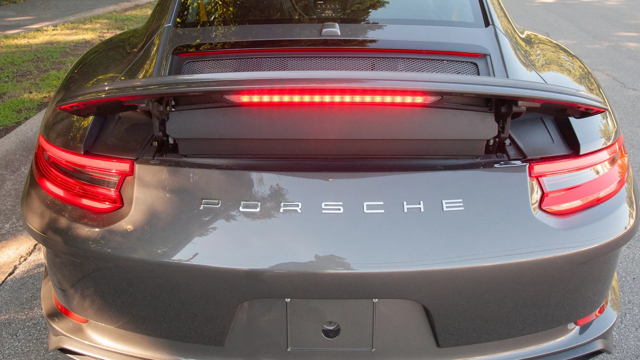 2019 Porsche 991 GT3 Touring - Image 24 of 31
