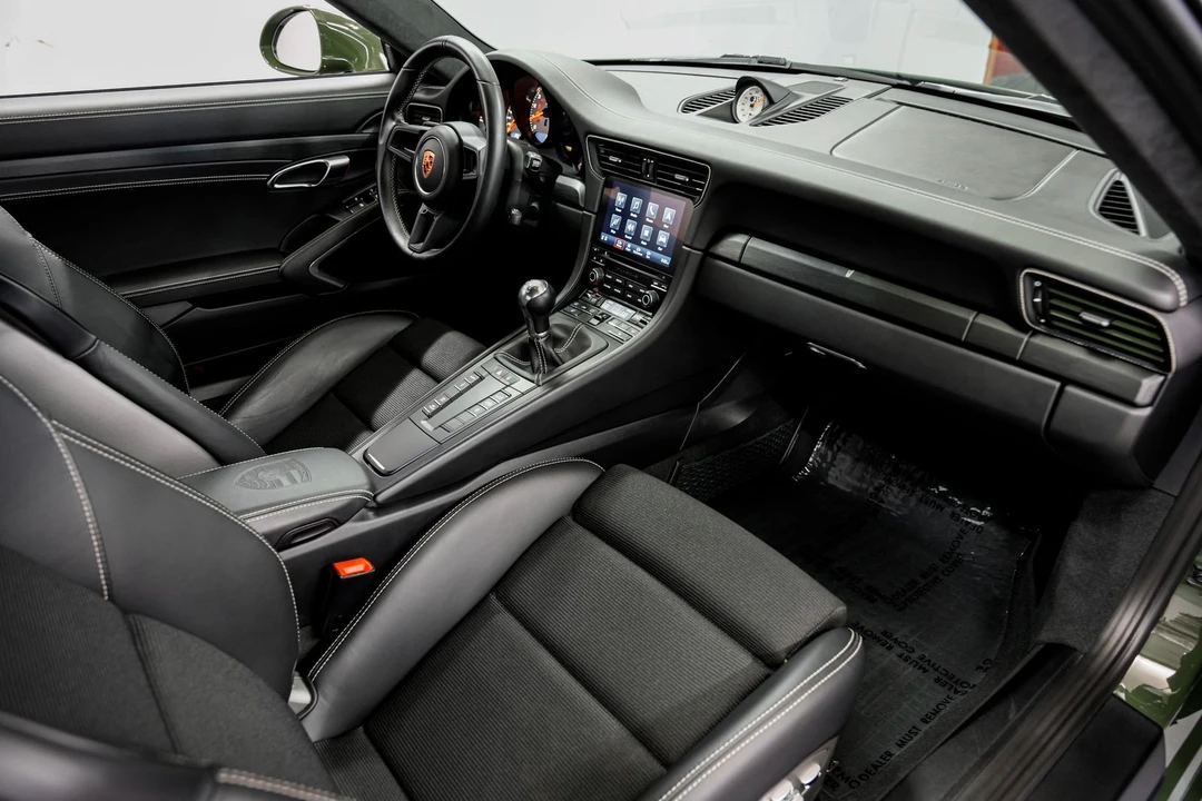 2019 Porsche 991 GT3 - Image 29 of 31