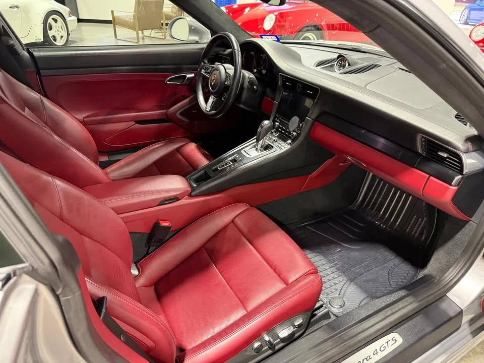 2019 Porsche 991 Targa 4 GTS - Image 7 of 11