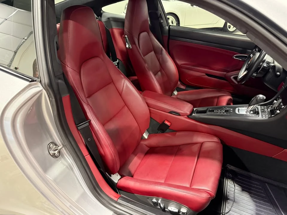 2019 Porsche 991 Targa 4 GTS - Image 8 of 11