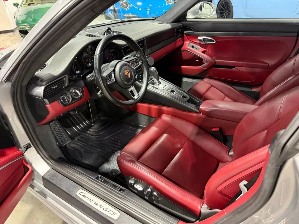 2019 Porsche 991 Targa 4 GTS - Image 9 of 11