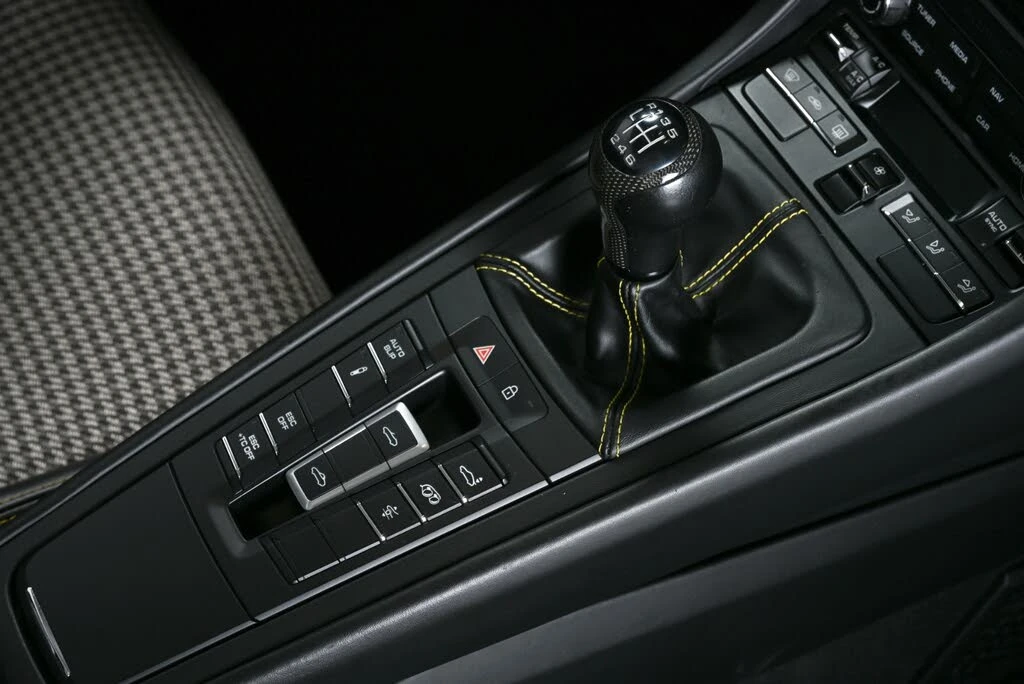 2019 Porsche 991 Speedster - Image 14 of 31