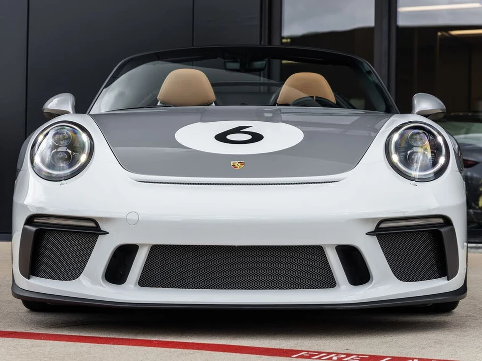 2019 Porsche 991 Speedster - Image 8 of 31