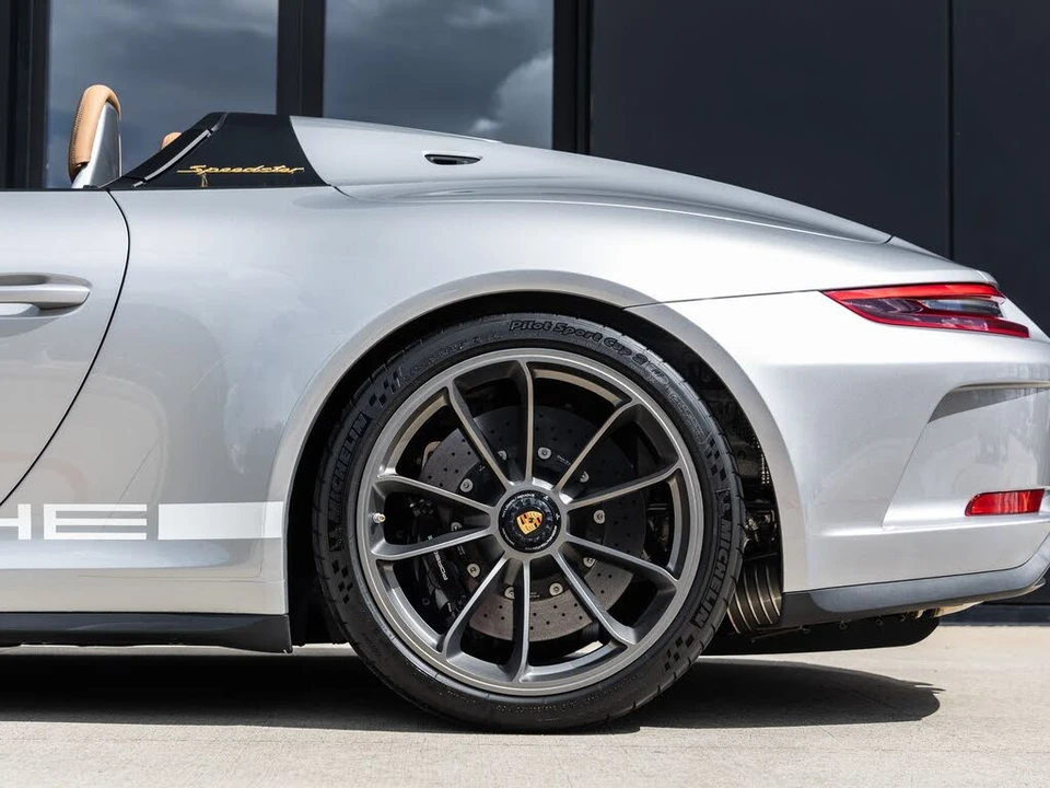 2019 Porsche 991 Speedster - Image 16 of 31