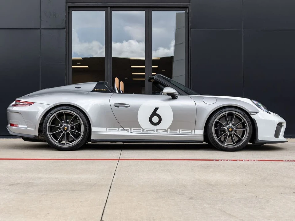 2019 Porsche 991 Speedster - Image 14 of 31