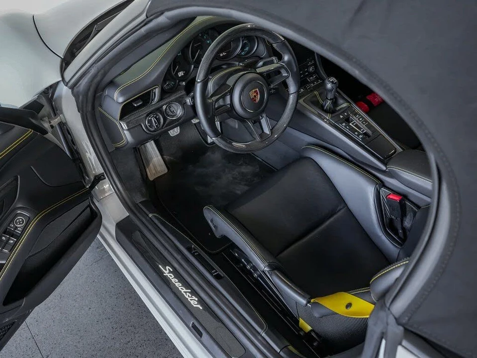 2019 Porsche 991 Speedster - Image 4 of 31