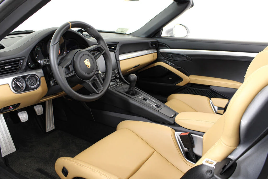 2019 Porsche 991 Speedster - Image 2 of 31