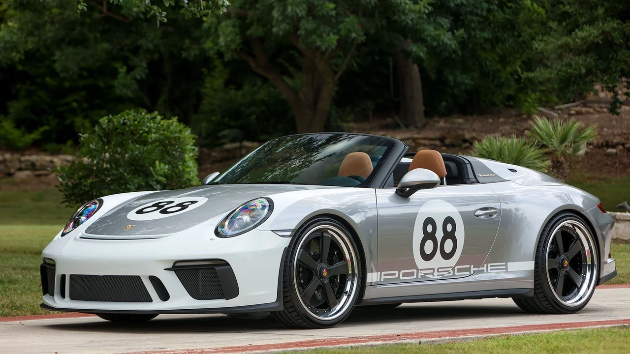 2019 Porsche 991 Speedster - Image 13 of 31