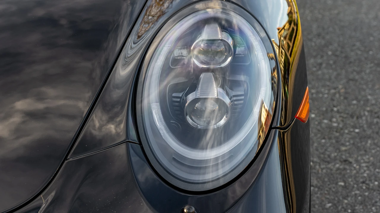 2019 Porsche 991 Speedster - Image 24 of 31