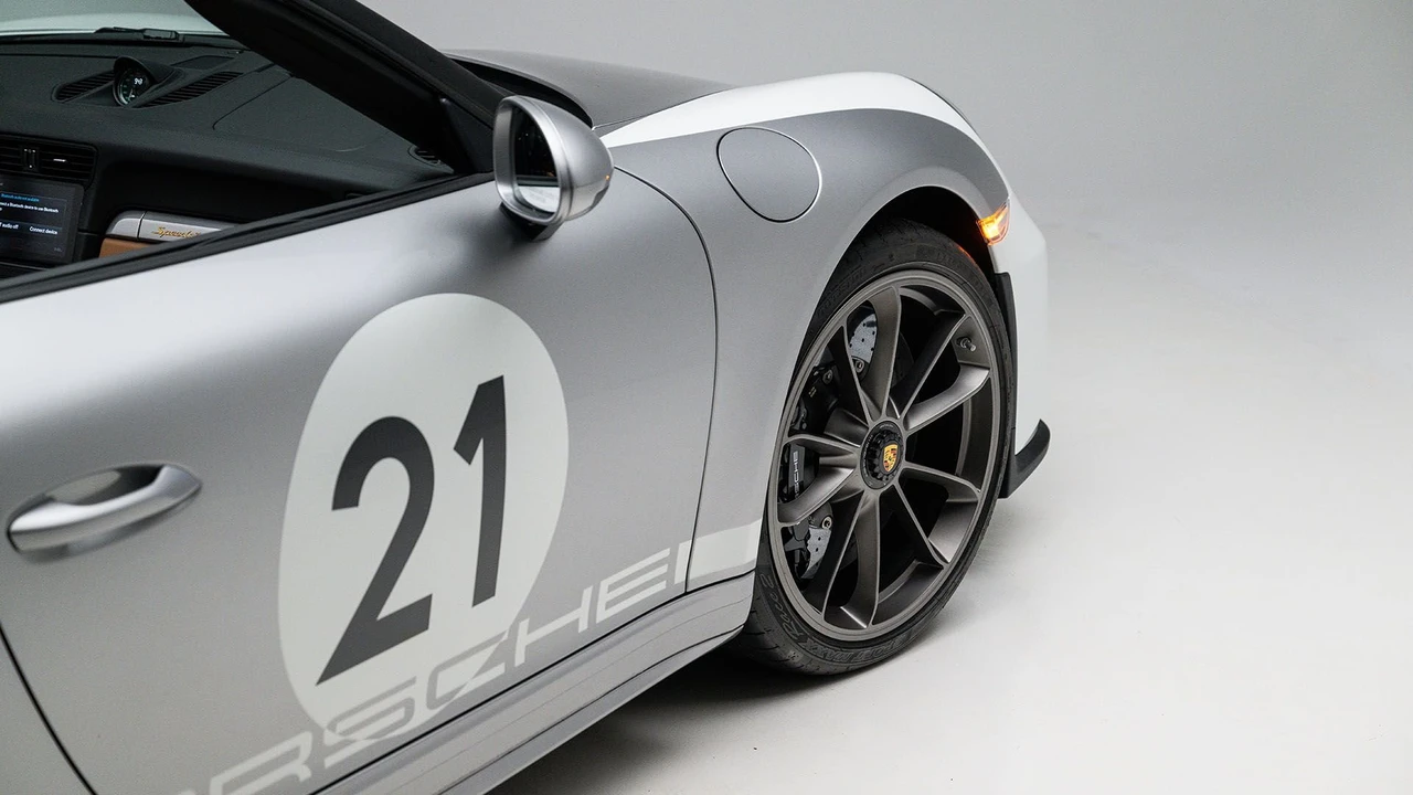 2019 Porsche 991 Speedster - Image 3 of 31