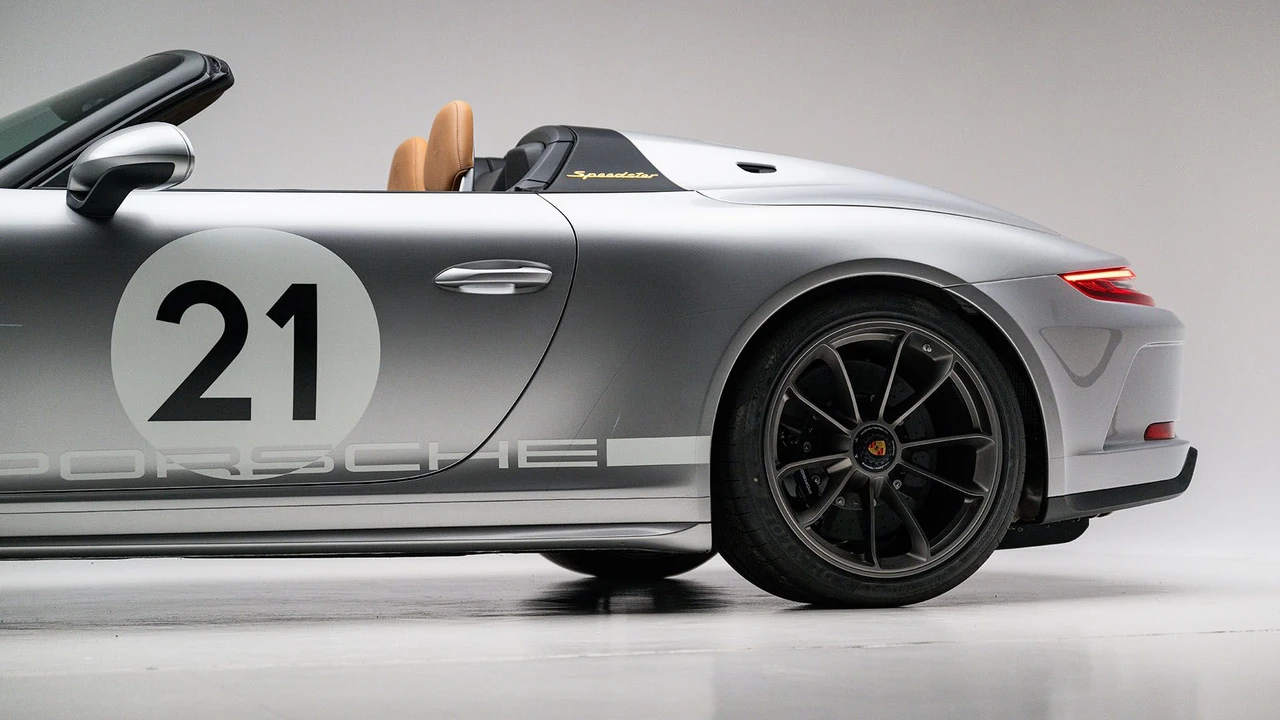 2019 Porsche 991 Speedster - Image 12 of 31