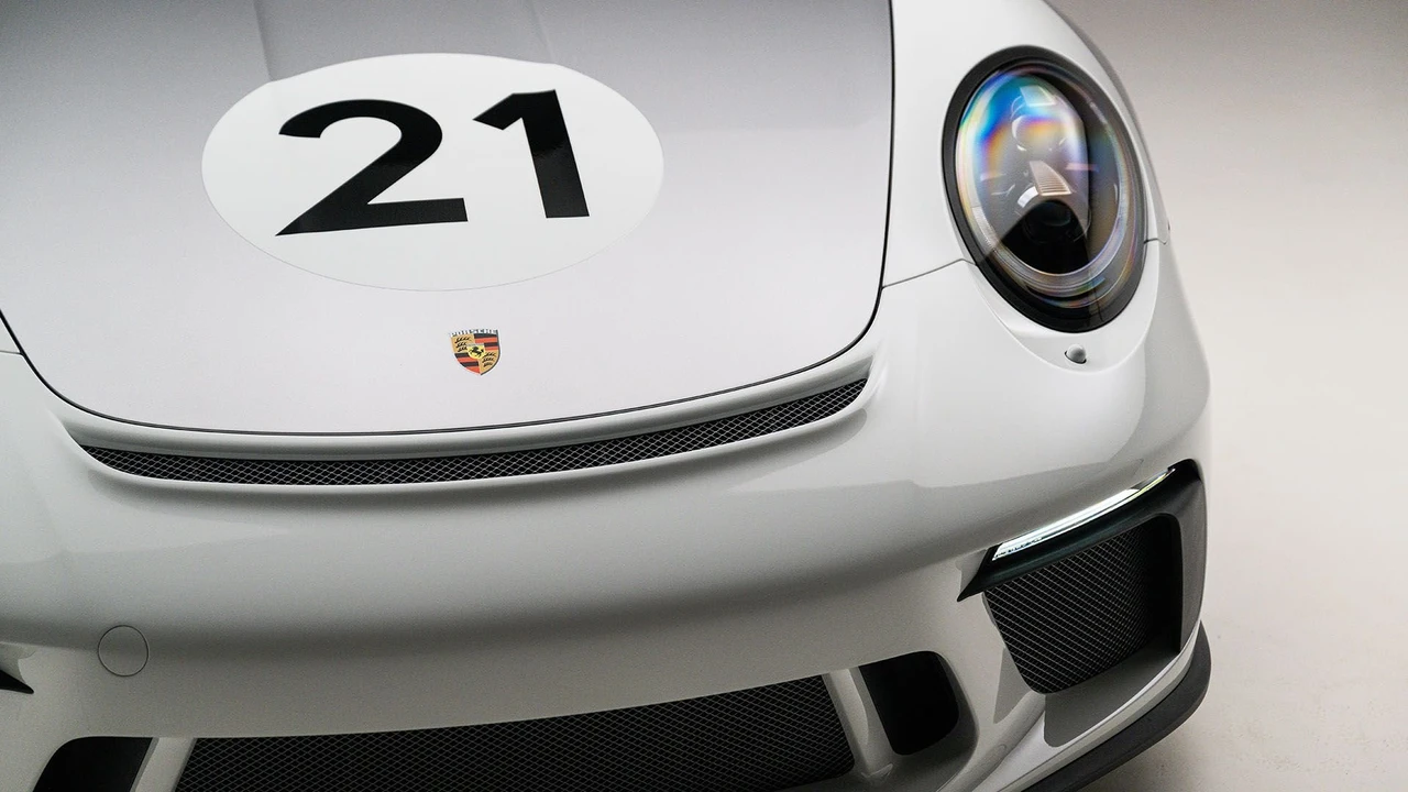 2019 Porsche 991 Speedster - Image 2 of 31
