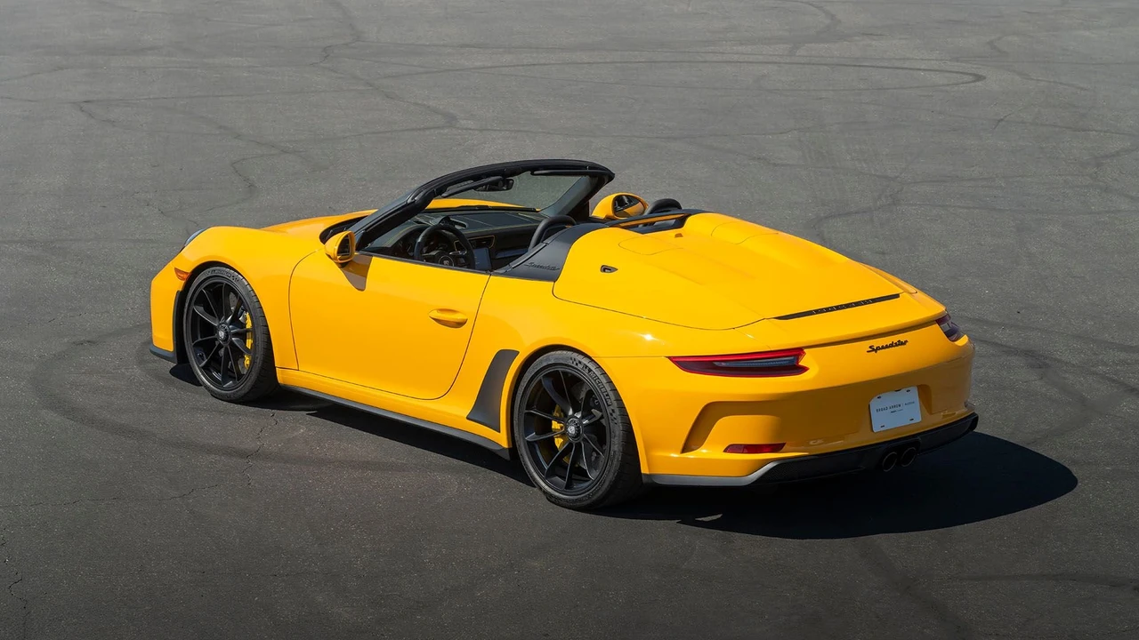 2019 Porsche 991 Speedster - Image 9 of 31