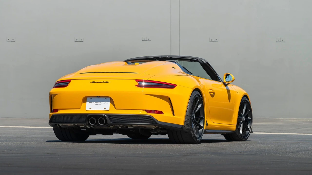 2019 Porsche 991 Speedster - Image 8 of 31