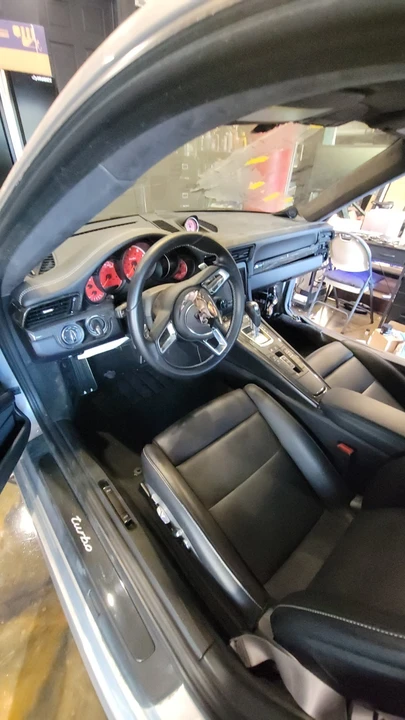 2019 Porsche 991 Turbo - Image 16 of 18