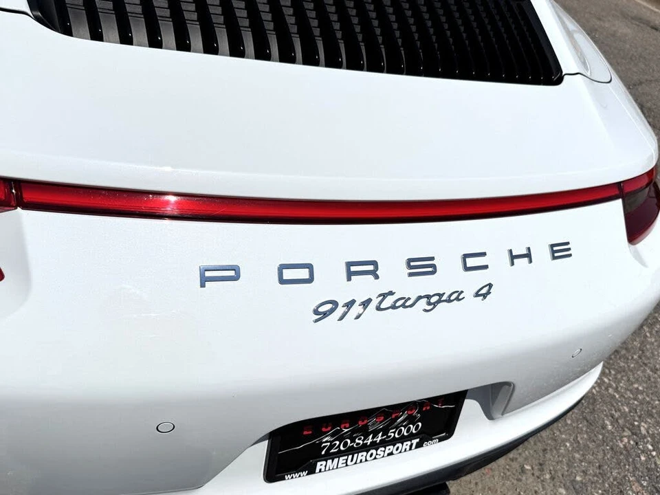 2019 Porsche 991 Targa 4 & 4S - Image 9 of 31