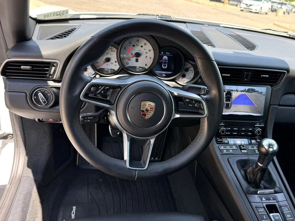 2019 Porsche 991 Targa 4 & 4S - Image 29 of 31