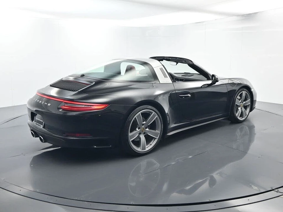2019 Porsche 991 Targa 4 & 4S - Image 15 of 31