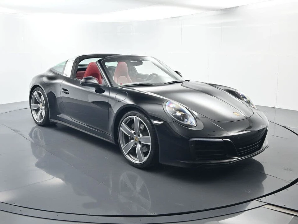 2019 Porsche 991 Targa 4 & 4S - Image 17 of 31