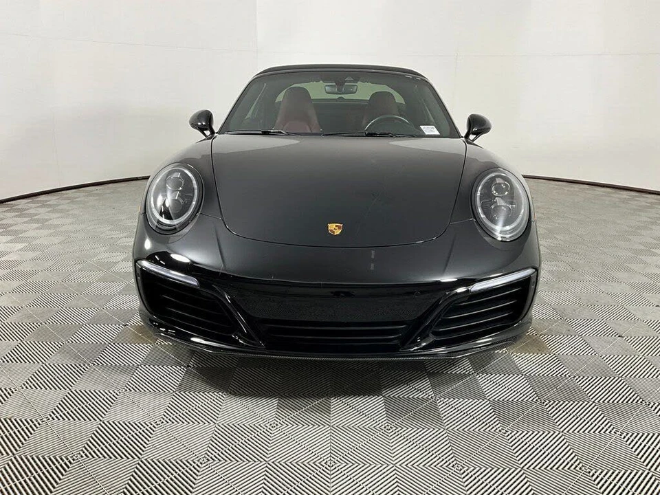 2019 Porsche 991 Targa 4 & 4S - Image 8 of 27