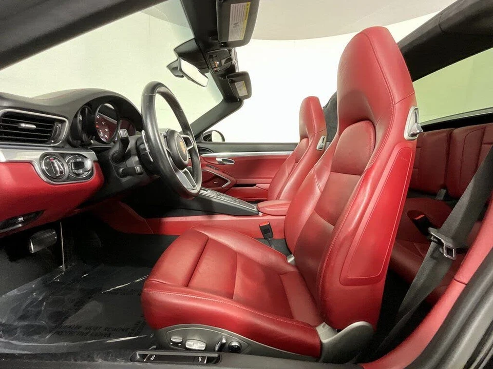 2019 Porsche 991 Targa 4 & 4S - Image 17 of 27