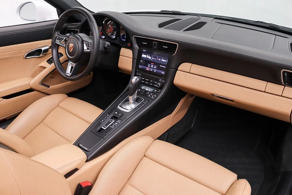 2019 Porsche 991 Targa 4 & 4S - Image 30 of 31