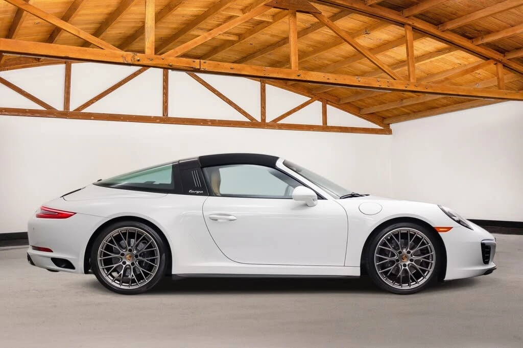 2019 Porsche 991 Targa 4 & 4S - Image 6 of 31