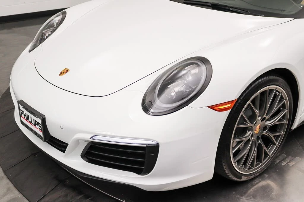2019 Porsche 991 Targa 4 & 4S - Image 12 of 31