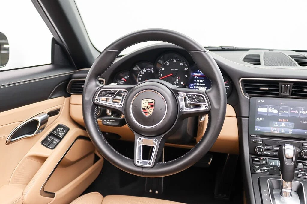 2019 Porsche 991 Targa 4 & 4S - Image 29 of 31
